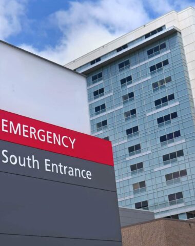 direction sign with capital letter H for hospital
